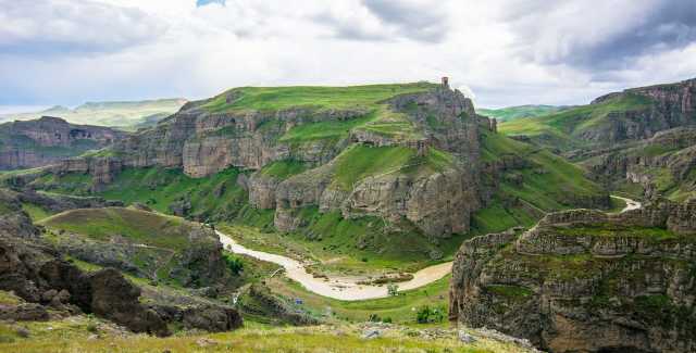 پیام آذری