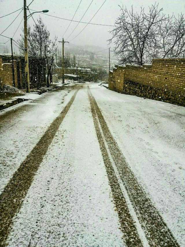 بارش برف در شهر دژکرد واقع در شهرستان اقلید - تابناک