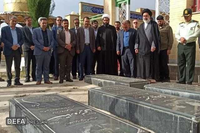 حضور نماینده ولی فقیه در استان چهارمحال و بختیاری در گلزار شهدای شهرستان اردل