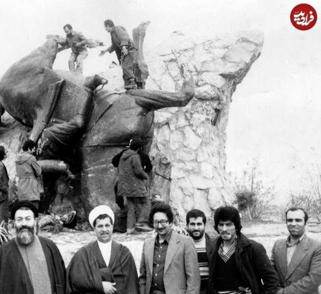 عکس/ قابی کمیاب از بنی‌صدر در کنار بهشتی و هاشمی رفسنجانی 46 سال پیش در کردستان