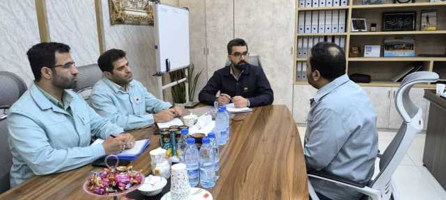 دیدار چهره به چهره معاون منابع انسانی و امور اجتماعی با کارکنان شرکت فولاد خوزستان