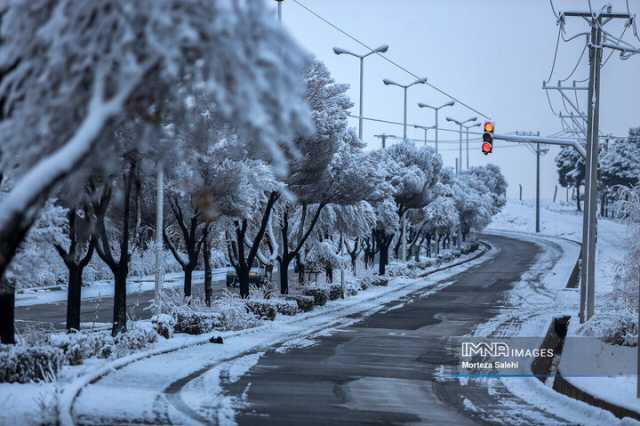 پیش بینی آب و هوای سنندج فردا دوشنبه 27 اسفند 1403