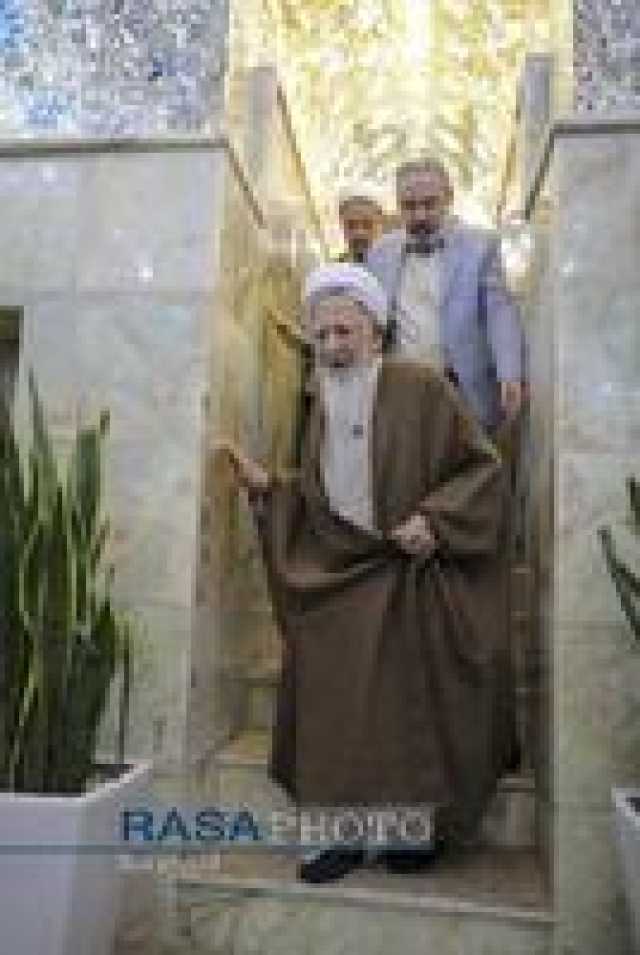 تشرف آیت الله جوادی آملی به حرم امیرالمومنین و حرم امامین عسکریین (علیهم السلام)
