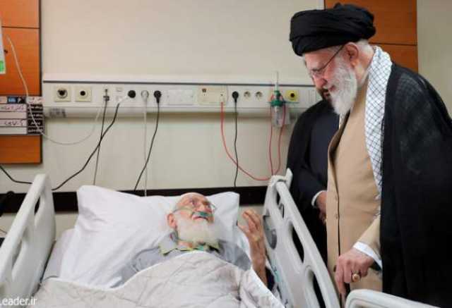 عیادت رهبر معظم انقلاب از آیت‌الله نوری همدانی