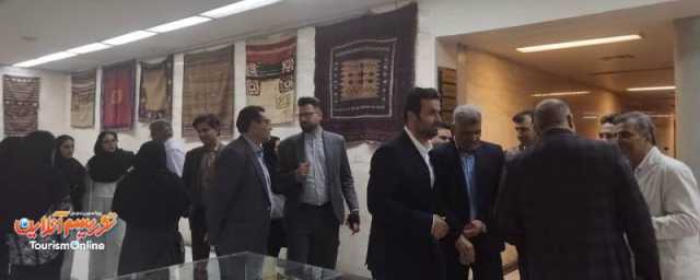 رونمایی از طومار 200 ساله زیارتنامه امیر المومنین در شیراز /فیلم