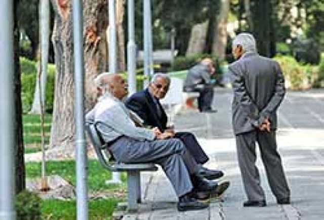 بازنشسته پول اجاره‌ خانه و دارو ندارد