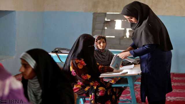 سواد آموزی 700 زن ساکن مناطق عشایری لرستان در دستور کار قرار گرفت