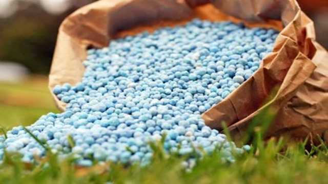 افزایش 54 درصدی توزیع کود در شهرستان بافت