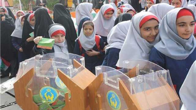 26 هزار دانش آموز در آذربایجان‌غربی تحت پوشش کمیته امداد هستند