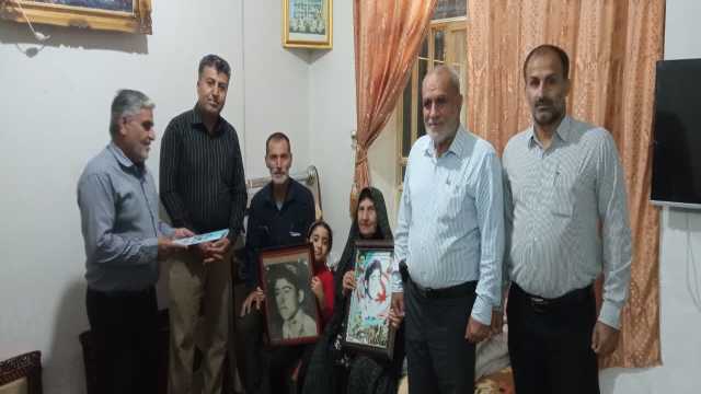 دیدار با 560 خانواده شهید و ایثارگر در کازرون