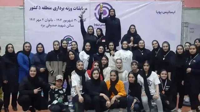 بانوان کرمانی فاتح مسابقات وزنه برداری منطقه 5 کشور