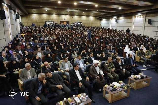 پرستاران نمونه بیمارستان‌های استان فارس تقدیر شدند