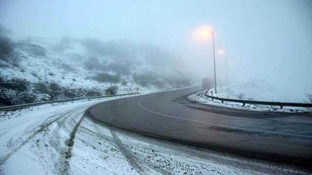 برف و باران در جاده‌های شمال کشور