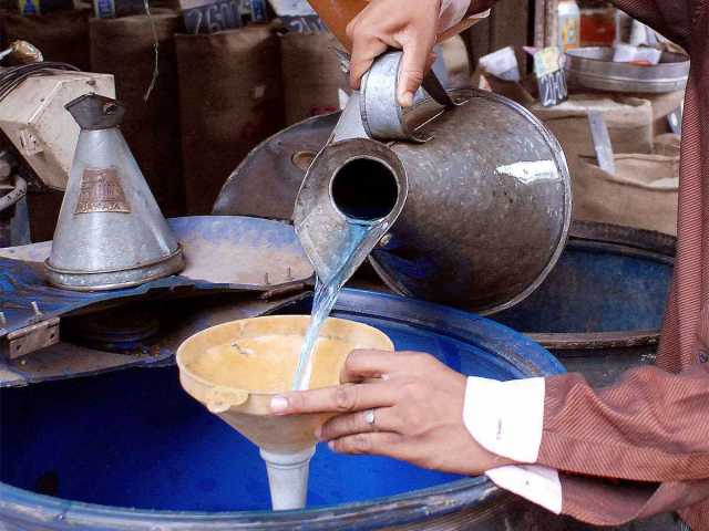 بیش از 1000 خانوار در خلخال از نفت سفید استفاده می‌کنند