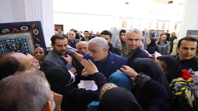 میز خدمت بیش از 40 دستگاه اجرایی در رشت