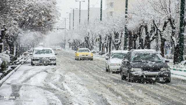 بارش برف بهاری اردبیل را سفیدپوش کرد