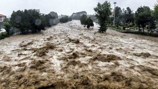 بازگشایی جاده‌های ارتباطی ۱۴ روستای سیل‌زده شهرستان گرمی