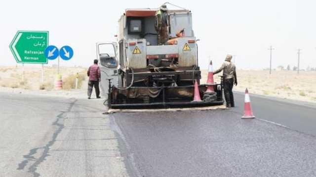 آغاز عملیات روکش آسفالت راه‌های روستایی رفسنجان