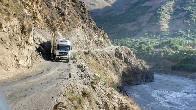 کشف 121 کیلو متامفتامین در مرز افغانستان و تاجیکستان