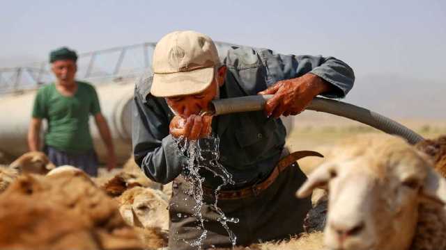 آغاز آبرسانی به عشایر مناطق ییلاقی فاقد آب شرب در خرم آباد