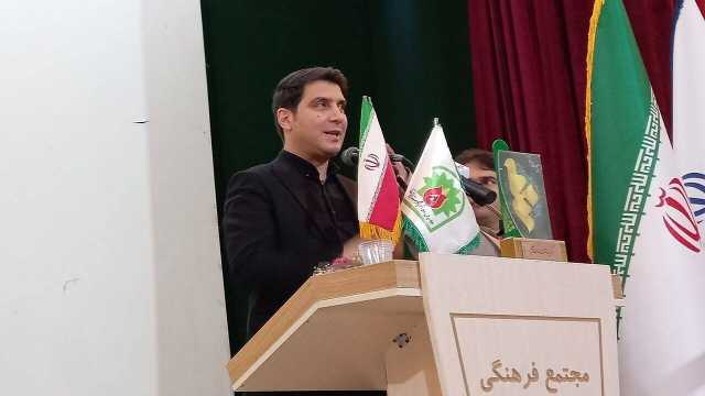 توسعه و تحول در جامعه را باید از آموزش و پرورش شروع کرد