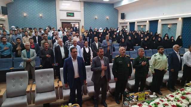 قاب‌هایی به یادماندنی از معلمان نمونه انابدی + عکس
