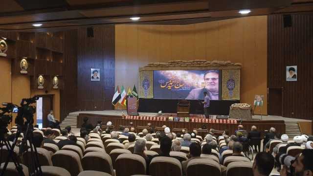 رونمایی از مستند و کتاب پیرغلام حسینی در قم