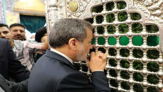 وزیر امور خارجه وارد قم شد/ تشرف به زیارت حرم حضرت معصومه(س)