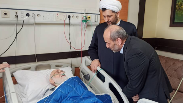 عیادت رئیس رسانه ملی از آیت‌الله‌العظمی نوری همدانی
