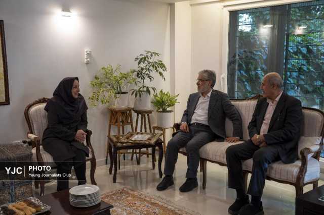 حضور وزیر علوم در منزل پروفسور افسانه صفوی و پروفسور ناصر ایران‌پور