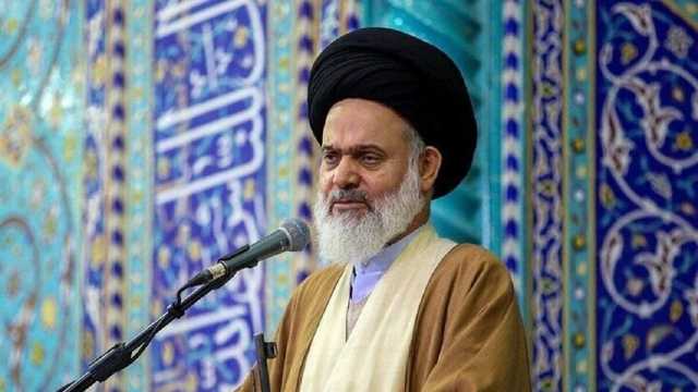 تأکید امام جمعه قم بر ضرورت گسترش فرهنگ مطالعه