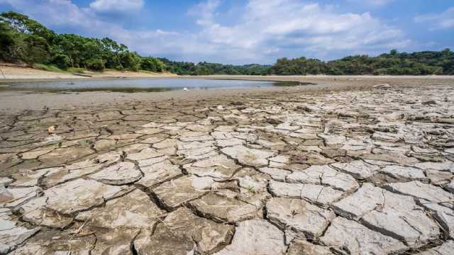 وضعیت نامناسب آبخوان‌ها و شرایط بحرانی دشت‌های اردبیل