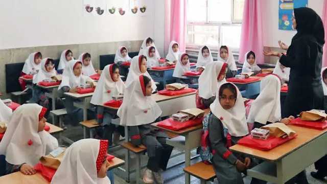 روز معلم تجلی بزرگداشت اندیشه و تکریم خرد است
