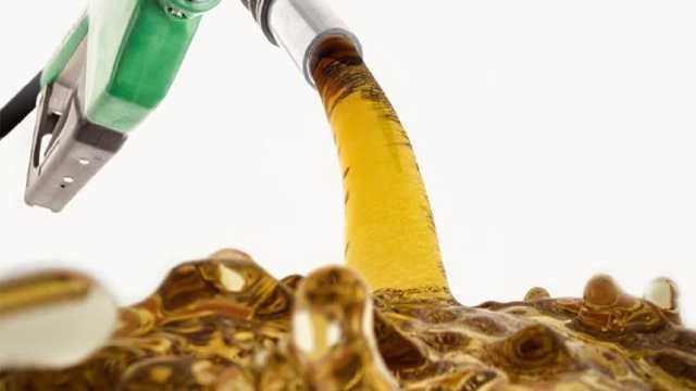 بازگرداندن سوخت قاچاق به چرخه تولید در قم