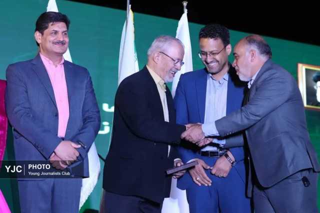 موسیقی‌دان نامی، شهروند افتخاری زرقان شد