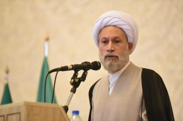 انتقاد امام جمعه شیراز از صنعت مسکن‌سازی و مصرف بی‌رویه انرژی