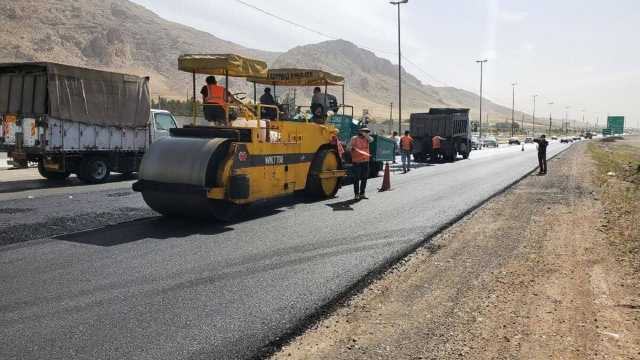 آغاز بهسازی آسفالت محور قدیم قزوین ـ رشت