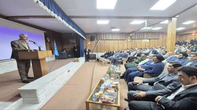 تدوین برنامه پنج‌ساله راهبردی توسعه لرستان