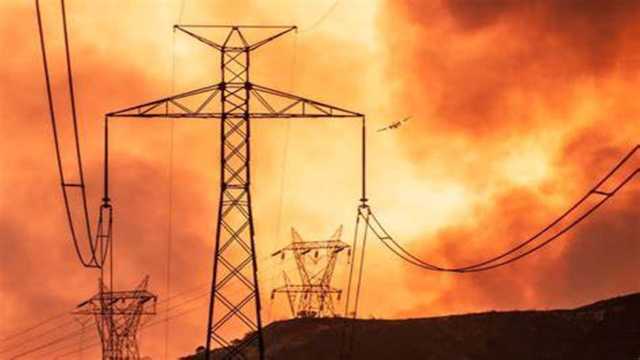 رنجش آران و بیدگلی ها از قطعی برق در معابر + فیلم