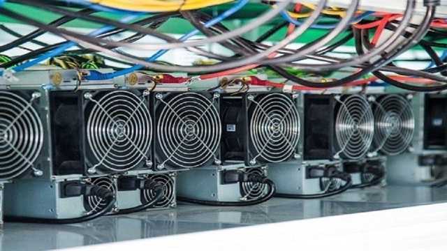پاداش نقدی تا ۲۰۰ میلیون تومان برای گزارش استخراج غیرمجاز رمز ارز در قم
