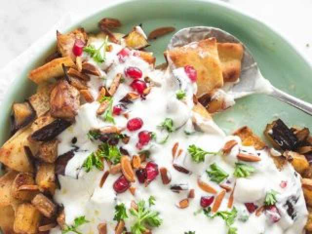 سالاد عربی فته بادمجان و سیب زمینی + طرز تهیه