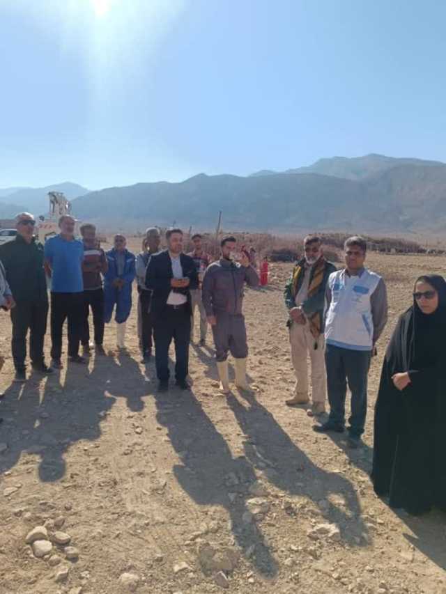 برق به روستاهای شهرستان حاجی آباد آمد ، حتی روستای سرگلان با هفت خانوار جمعیت