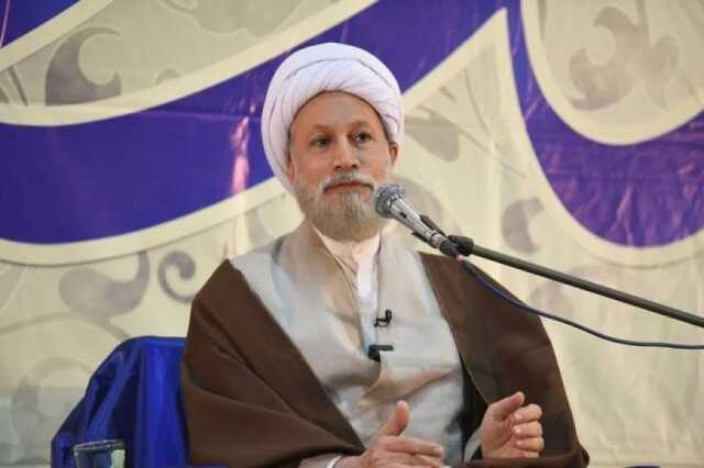 امام جمعه شیراز: امت اسلامی بدون امام به وحدت نمی‌رسد