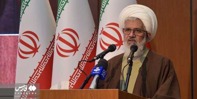 مدرسه برای دانش‌آموزان سنگر دوری از جهل و نادانی است