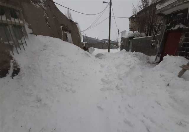 این شهر یخ بست ؛ نیم متر برف با دمای منفی 18 درجه زیر صفر