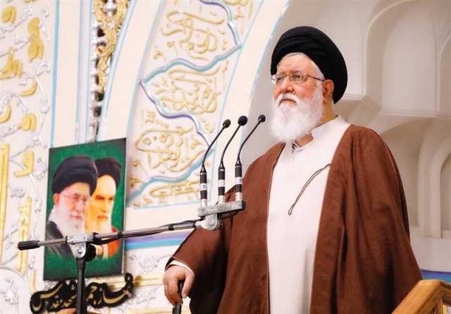 مهمترین آسیب در کمین کشور  از نظر آیت الله علم الهدی