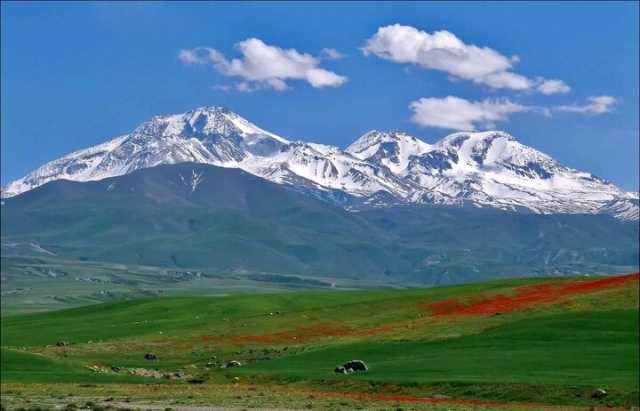 نجات 2 کوهنورد مفقود شده در ارتفاعات کوه سبلان