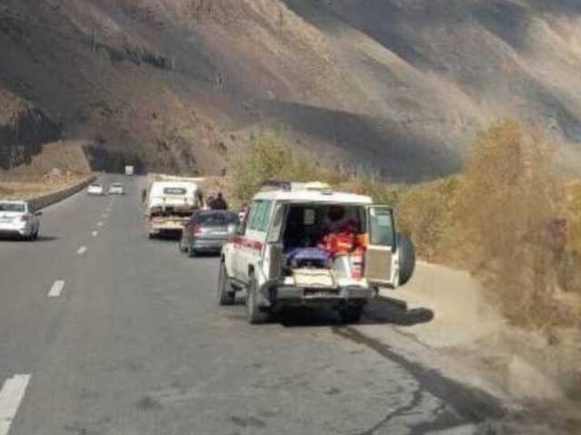 8 مصدوم بر اثر برخورد دو خودروی سواری پژو 206 با جک در جاده هراز