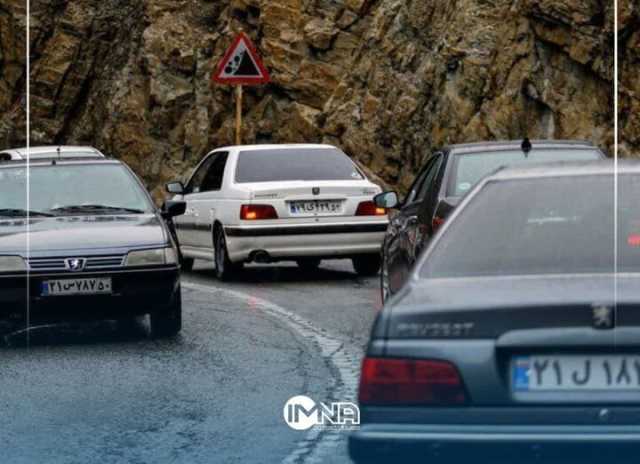 جاده‌های هراز و کندوان با بار سنگین ترافیک/کندوان یک‌طرفه شد