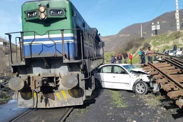 حادثه قطار در ایستگاه درود 5 مصدوم به جا گذاشت
